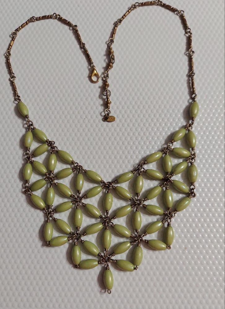 Guardian Vintage Antique Gold Tone/Iridescent Green Bead Statement Necklace